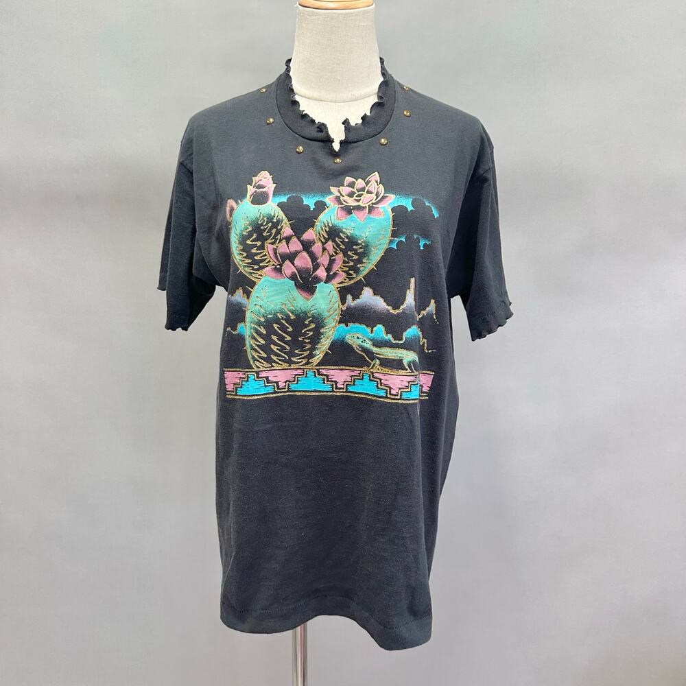 Vintage 90s southwestern cactus graphic tee ruffle v neck Size - Picture 16 of 16